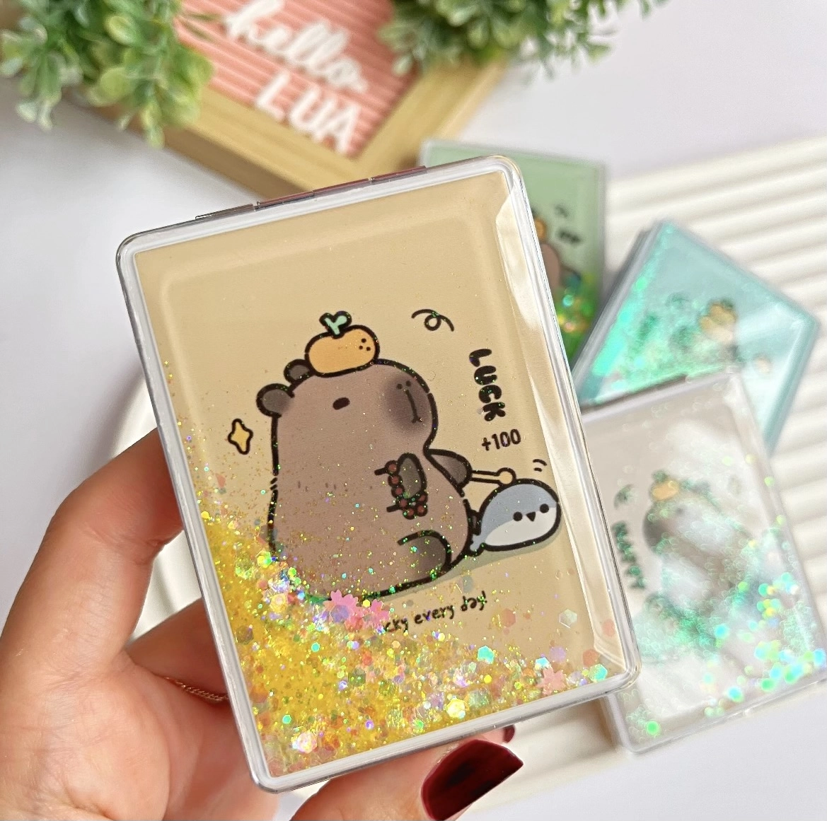 Capybara ışıltılı sulu ayna adet
