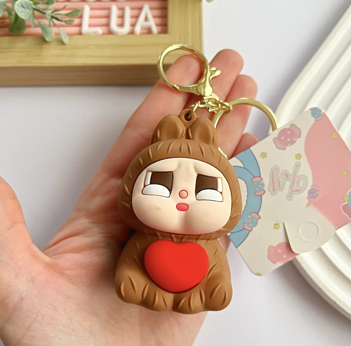 Kalp detaylı crybaby anahtarlık