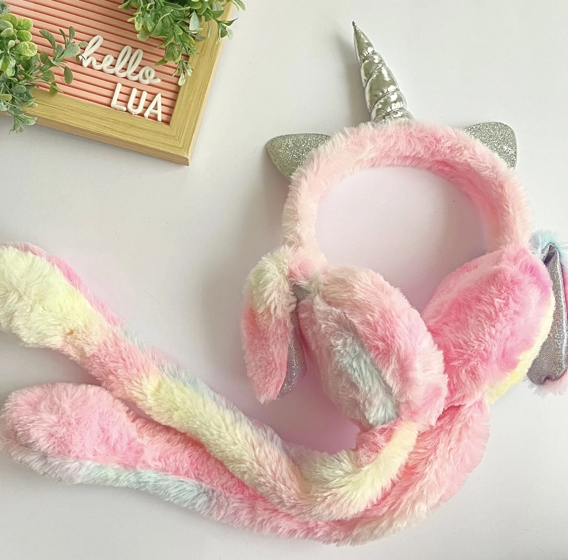 Unicorn detaylı oynar kulaklı peluş kulaklık