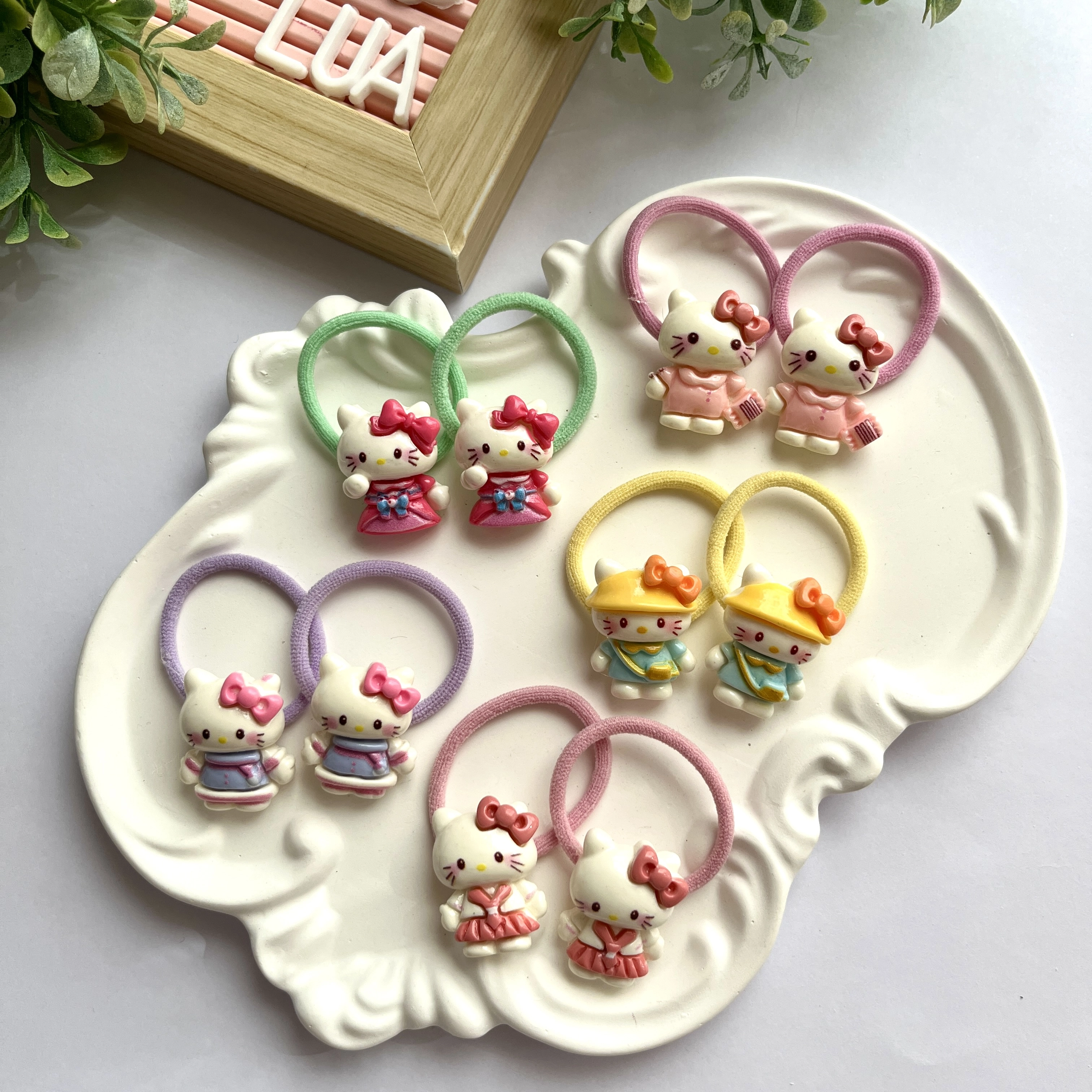 Hello kitty figürlü lastik toka çifti