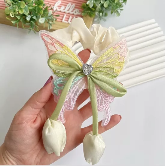 Kelebek ve lale detaylı lastik toka adet
