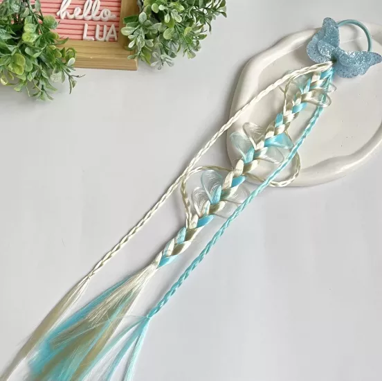 Renkli saç detaylı lastik toka adet