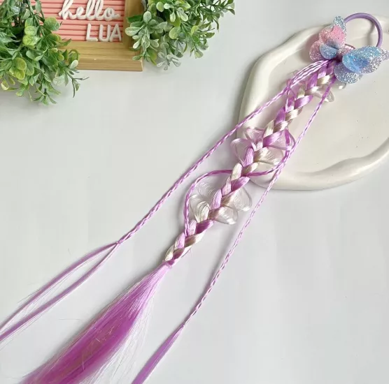 Renkli saç detaylı lastik toka adet