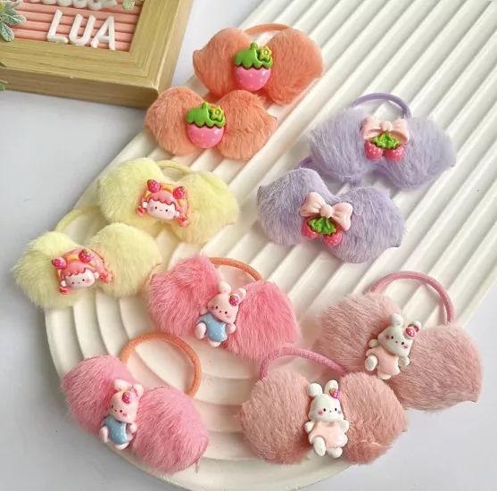 Sevimli figür detaylı lastik toka çifti