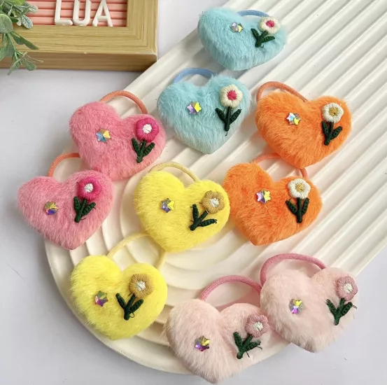 Kalp figürlü lastik toka çifti