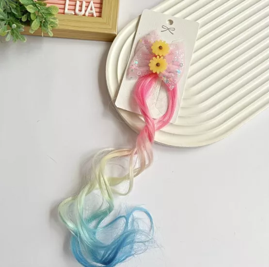 Çiçekli renkli saç detaylı pens toka çifti