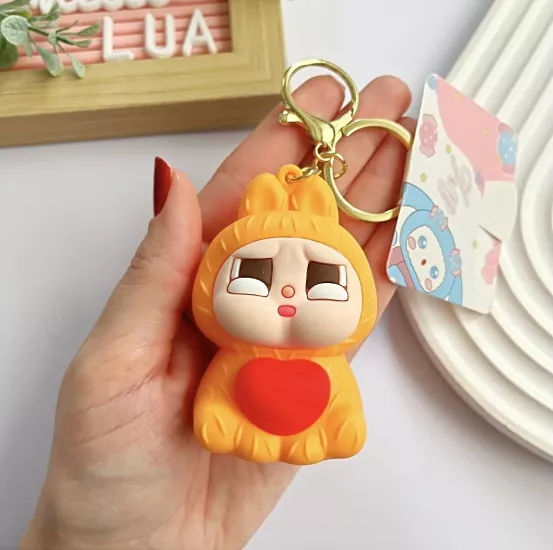 Kalp detaylı crybaby anahtarlık