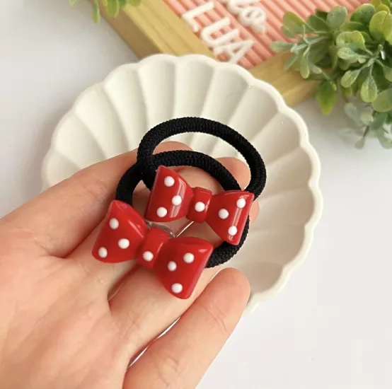 Fiyonk figürlü lastik toka çifti