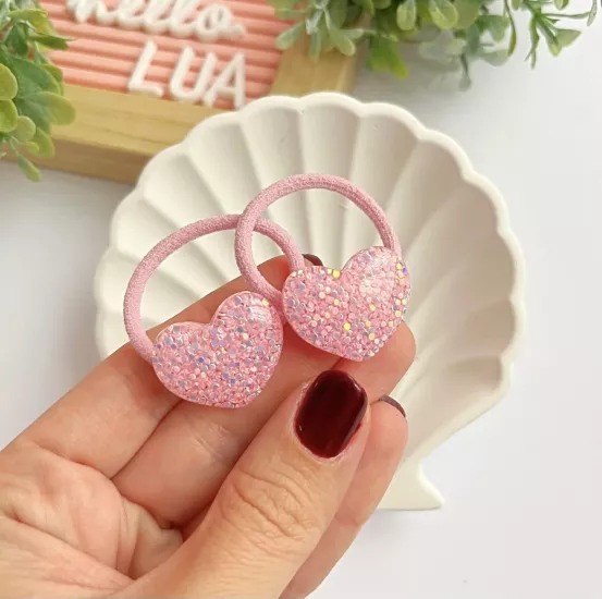 Kalp figürlü lastik toka çifti