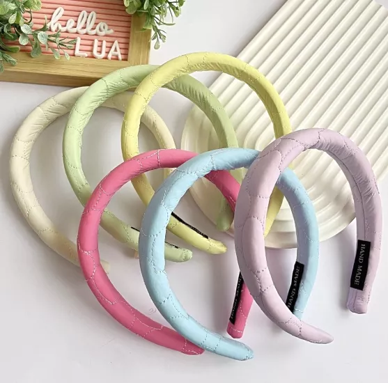 Yumuşacık renkli taç adet