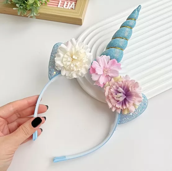 Unicorn Premium taç