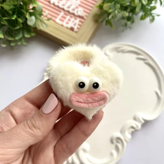 Kalp figürlü peluş lastik toka adet